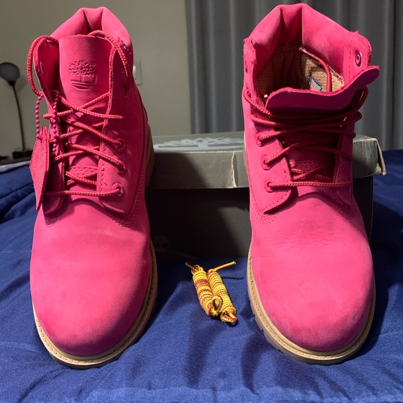 Pink Timberland girls boots. - Picture 8 of 8